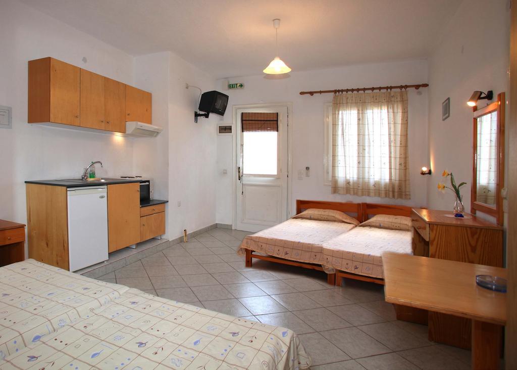 Alexandros Rooms & Studios Σκόπελος Δωμάτιο φωτογραφία