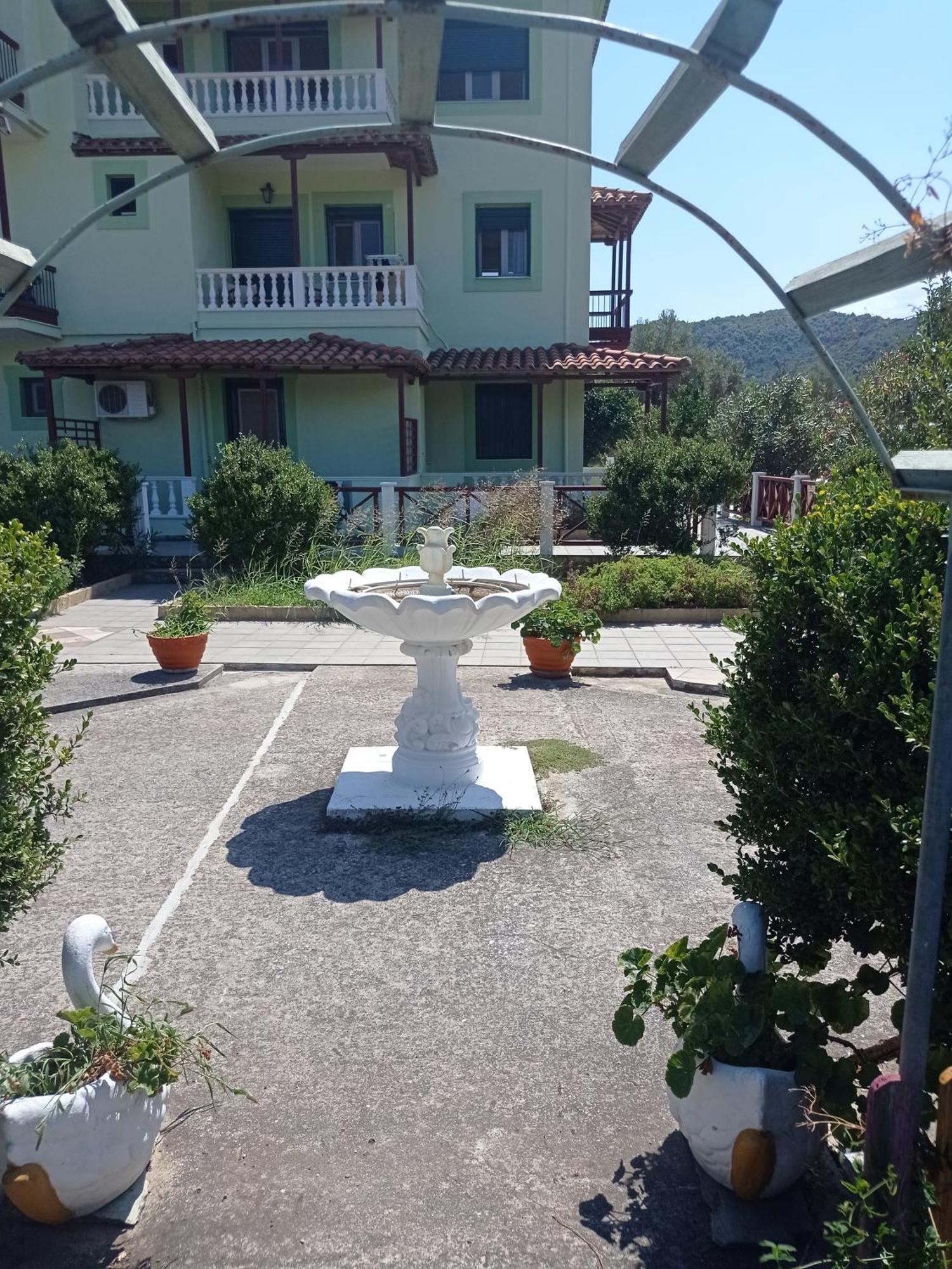 Alexandros Rooms & Studios Σκόπελος Εξωτερικό φωτογραφία